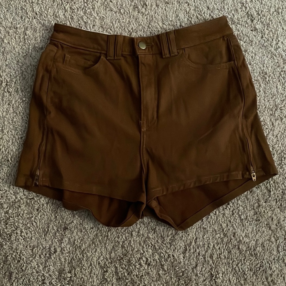 American Apparel Cocoa mini shorts